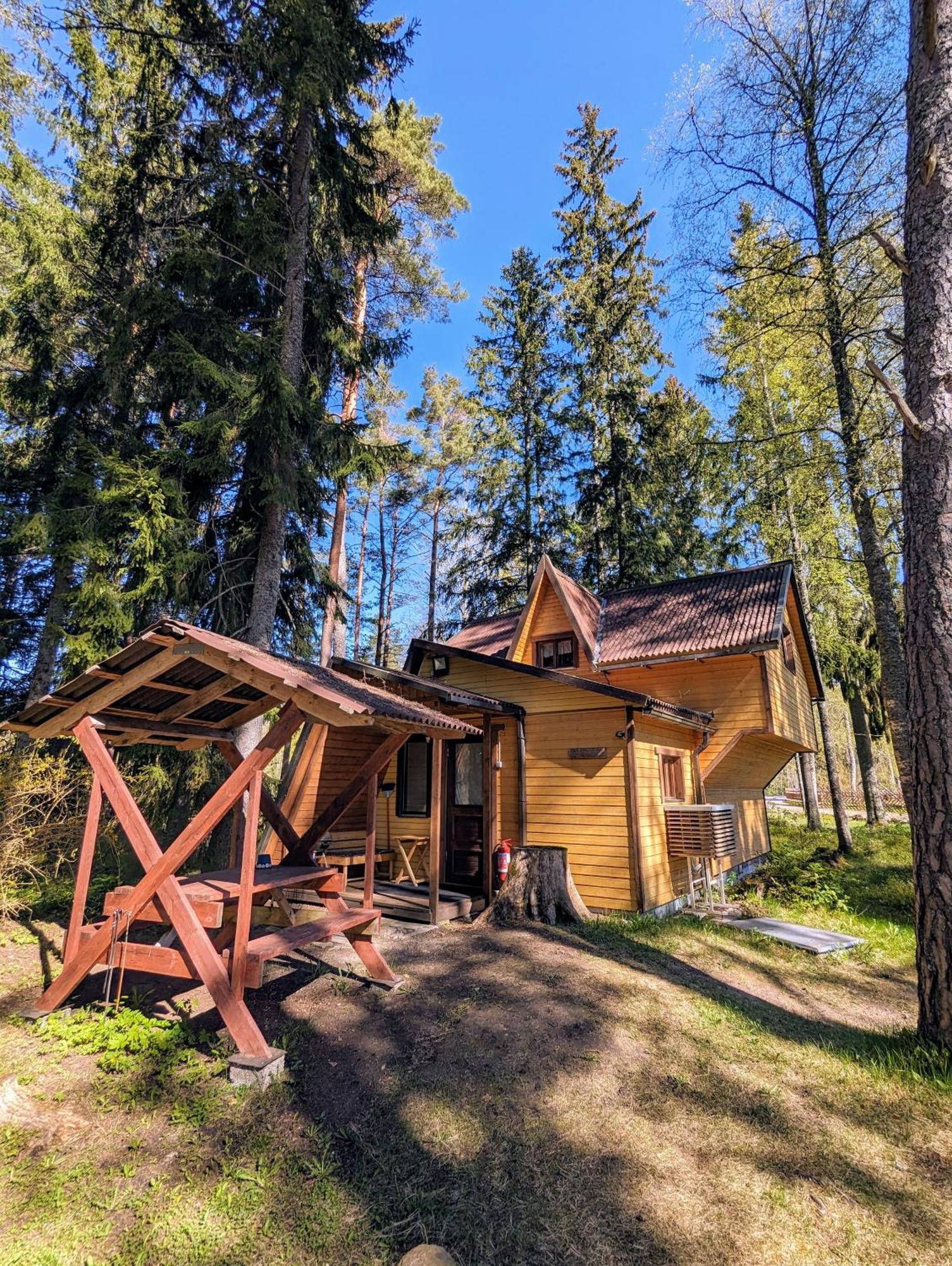 Rehe Turismitalu Guest House Kuijoe Exterior photo